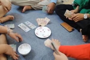 Mơ thấy đánh xóc đĩa đánh con gì – Giải thích cụ thể nhất