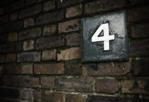 Thần Số Học Số 4 Và Những Đặc Điểm Nhận Dạng Cơ Bản